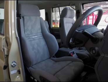 TOYOTA�@�����h�N���[�U�[70�@GRJ76�@�Ɂ@RECARO�i���J���j�@�I���\�y�hAN220HV�@�O���C�@���@�G���S���hMV�@�O���C�@�V�[�g�q�[�^�[�t���@����