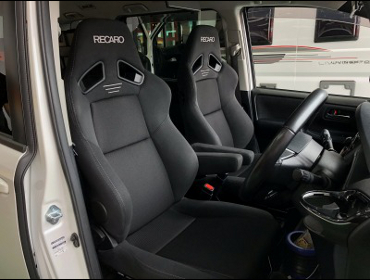 TOYOTA�@VOXY�@�n�C�u���b�h�@ZWR80W�@�Ɂ@RECARO�i���J���j�@SR-7F�@GK100�@BK/BK�@�A�[�����X�g�t���@�~���E�@����