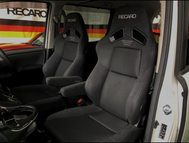 TOYOTA�@VOXY�@�n�C�u���b�h�@ZWR80W�@�Ɂ@RECARO�i���J���j�@SR-7F�@GK100�@BK/BK�@�A�[�����X�g�t���@�~���E�@����