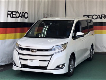 TOYOTA�@�m�A�@ZRR80�@�Ɂ@RECARO�i���J���j�@SR-7F�@����@�A�h�o���X�G�f�B�V����2019�@�u���[�@�A�[�����X�g�t���@�~���E�@����