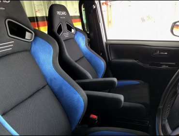 TOYOTA�@�m�A�@ZRR80�@�Ɂ@RECARO�i���J���j�@SR-7F�@����@�A�h�o���X�G�f�B�V����2019�@�u���[�@�A�[�����X�g�t���@�~���E�@����