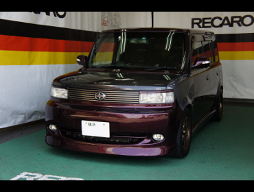 TOYOTA�@bB�@NCP31�i2002�N�j�@�Ɂ@RECARO�i���J���j�@SR-7F�@GK100�@BK/RED�@�~���E�@����