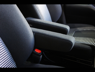 TOYOTA�@���H�N�V�[�@ZRR85W�i2016�N�j�@�Ɂ@RECARO�i���J���j�@LX-F�@IN110�@BK�@A/R�@�~���E�@����