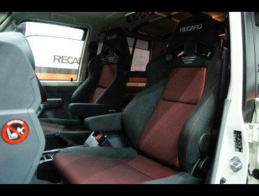 TOYOTA�@�����h�N���[�U�[70�@GRJ76�i2014�N�j�@�Ɂ@RECARO�i���J���j�@SR-7F�@GK100�@BK/RED�@�V�[�g�q�[�^�[�t���@�A�[�����X�g�t���@�~���E�@����