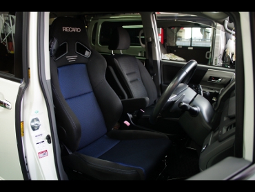 TOYOTA�@���H�N�V�[�@70�n�i75W�j�i2009�N�j�@�Ɂ@RECARO�i���J���j�@SR-7F�@GK100�@BK/BL�iA/R�j�@����