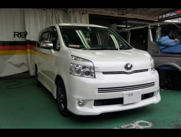 TOYOTA�@���H�N�V�[�@70�n�i75W�j�i2009�N�j�@�Ɂ@RECARO�i���J���j�@SR-7F�@GK100�@BK/BL�iA/R�j�@����