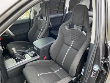 TOYOTA�@�����h�N���[�U�[�v���h�@J150�@�Ɂ@RECARO�i���J���j�@�N���X�X�|�[�c�X�^�[�@GK100H�@BK�@�~���E�@����