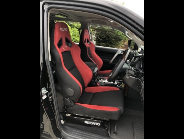 TOYOTA�@�����h�N���[�U�[�v���h150�@�����i2016�N�j�@�Ɂ@RECARO�i���J���j�@SR-7F�@GU100H�@RED�@�V�[�g�q�[�^�[�t���@�~���E�@����