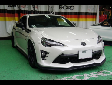 TOYOTA�@86�@�Ɂ@RECARO�i���J���j�@RS-G�@GK�@BK/RED�@�V�[�g�q�[�^�[�t���@����