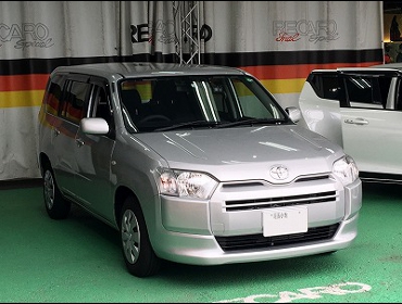 TOYOTA�@�T�N�V�[�h�@NCP160V�i2018�N�j�@�Ɂ@RECARO�i���J���j�@�G���S���hMV�@BK�@����