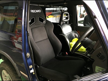 TOYOTA�@86ZN6�@�Ɂ@RECARO�i���J���j�@SR-6�@KK100S�@BK�@����