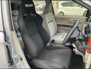 TOYOTA�@�p�b�\�@M700�i2020�N�j�@�Ɂ@RECARO�i���J���j�@SR-7F�@KK100�@BK�@����
