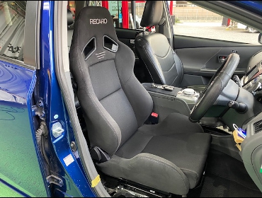 TOYOTA�@�v���E�X5�l���@�Ɂ@RECARO�i���J���j�@SR-7�@GK100�@BK/BK�@����