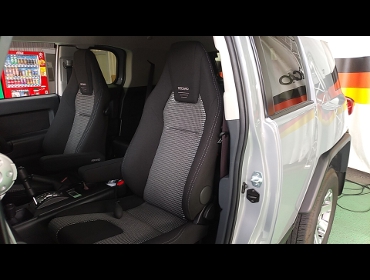 TOYOTA�@FJ�N���[�U�[�i2017�N�j�@�Ɂ@RECARO�i���J���j�@LX-F�@IN110�@BK�@A/R�@�~���E�@����