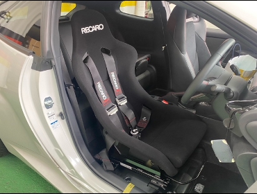 TOYOTA�@GR�����X�@�Ɂ@RECARO�i���J���j�@SPG�|�[���|�W�V�����@����