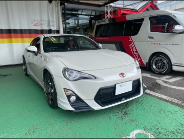 TOYOTA�@86�@ZN6�i2012�N�j�@�Ɂ@RECARO�i���J���j�@TS-G GK�@BK/RED�@����