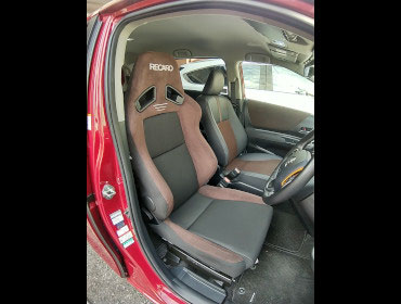 TOYOTA�@�V�G���^�@NSP170�@�Ɂ@RECARO�i���J���j�@SR-7F�@GU100�@�u���E���@A/R�^�C�v�@����