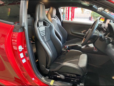 TOYOTA�@GR�����X�@GXPA16�i2020�N�j�@�Ɂ@RECARO�i���J���j�@�X�|�[�c�X�^�[CL210H�@BK�@����