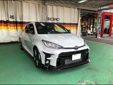 TOYOTA�@GR�����X�i2021�N�j�@�Ɂ@RECARO�i���J���j�@SR-7�@GK100�@BK/BK�@���@SR-7F�@GK100�@BK/BK�@����