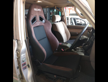 TOYOTA�@�����h�N���[�U�[80�@HZJ81V�i1990�N�j�@�Ɂ@RECARO�i���J���j�@SR-7F�@GU100�@�u���E���@����