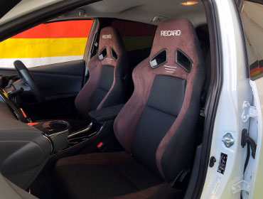 TOYOTA�@�v���E�XPHV�@GR�X�|�[�c�@ZVW52�i2022�N�j�@�Ɂ@RECARO�i���J���j�@SR-7F�@GU100�@�u���E���@�V�[�g�q�[�^�[�t���@�~���E�@����