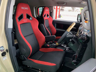 TOYOTA�@FJ�N���[�U�[�@GSJ15W�i2018�N�j�@�Ɂ@RECARO�i���J���j�@SR-7F�@GU100H�@RED�@�V�[�g�q�[�^�[�t���@�~���E�@����