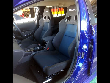 TOYOTA�@�J���[���c�[�����O�@ZRE212W�i2022�N�j�@�Ɂ@RECARO�i���J���j�@SR-7�@GK100�@BK/�u���[�@���@SR-7F�@GK100�@BK/�u���[�@����