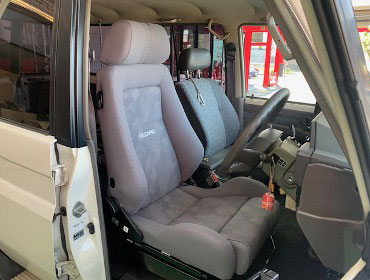 TOYOTA�@�����h�N���[�U�[70�@HZJ77(1998�N�j�@�Ɂ@RECARO�i���J���j�@�G���S���hLD�@�O���C�@����