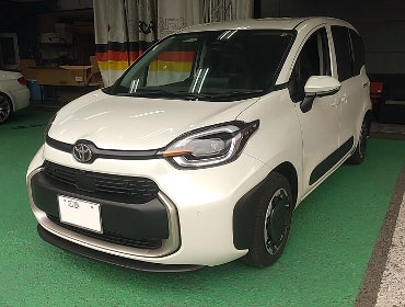 TOYOTA�@�V�G���^�i2023�N�j�@�Ɂ@RECARO�i���J���j�@SR-7�@GU100�@�u���E���@�~���E�@����