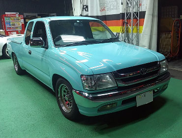 TOYOTA�@�n�C���b�N�X�@RZN152H�i2001�N�j�@�Ɂ@RECARO�i���J���j�@SR-7�@GK100�@BK/SIL�@����