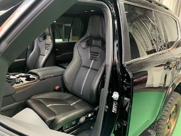 TOYOTA�@�����h�N���[�U�[300�@3BA-VJA300W�i2023�N�j�@�Ɂ@RECARO�i���J���j�@�N���X�X�|�[�c�X�^�[�@LL210H�@BK�@�~���E�@����