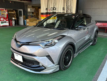 TOYOTA�@C-HR�@�n�C�u���b�h�@ZUX10�i2016�N�j�@�Ɂ@RECARO�i���J���j�@SR-7F�@GU100H�@�u���E���@A/R�^�C�v�@����