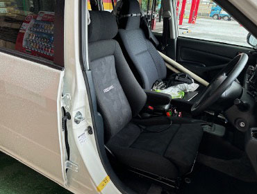 TOYOTA�@�v���{�b�N�X�@NHP160X�i2024�N�j�@�Ɂ@RECARO�i���J���j�@�G���S���hMV�@BK�@����