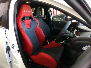 TOYOTA�@�����X�@�Ɂ@RECARO�i���J���j�@SR-S�@UT�@H�@RED���U�[�@�V�[�g�q�[�^�[�t���@����
