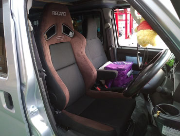 TOYOTA�@�s�N�V�X�o���@S300�n�@�Ɂ@RECARO�i���J���j�@SR-7F�@GU100H�@�u���E���@����