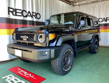 TOYOTA�@�����h�N���[�U�[70�@GDJ76�i2024�N�j�@�Ɂ@RECARO�i���J���j�@SR-C�@UT100H�@BK�@A/R�@�~���E�@����
