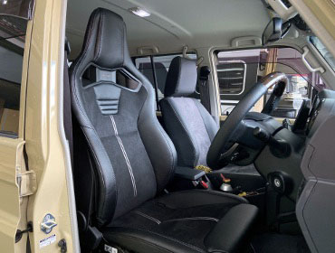 TOYOTA�@�����h�N���[�U�[70�@GDJ76�i2023�N�j�@�Ɂ@RECARO�i���J���j�@�N���X�X�|�[�c�X�^�[�@CL210H�@BK/BK�@����
