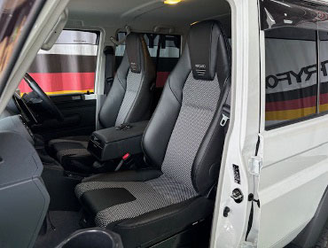 TOYOTA�@�����h�N���[�U�[70�@GDJ76�i2024�N�j�@�Ɂ@RECARO�i���J���j�@LX-F�@WL�@A/R�@BK�@�~���E�@����