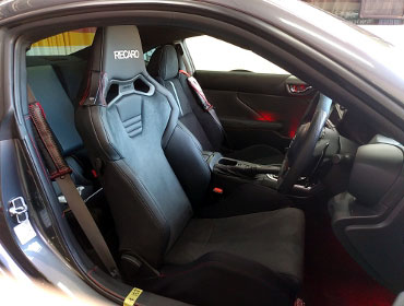 TOYOTA�@GR86�@ZN8�i2022�N�j�@�Ɂ@RECARO�i���J���j�@SR-S�@UT100H�@BK�@�V�[�g�q�[�^�[�t���@����