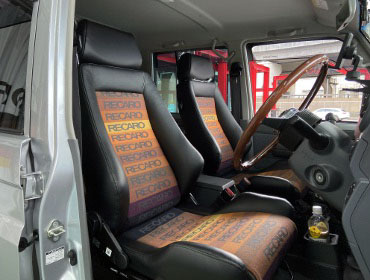 TOYOTA�@�����h�N���[�U�[70�@GRJ76K�i2014�N�j�@�Ɂ@RECARO�i���J���j�@����@CLASSIC LX�@�X�y�N�g�����@�~���E�@����