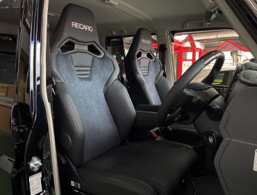 TOYOTA�@�����h�N���[�U�[70�@GDJ76�i2025�N�j�@�Ɂ@RECARO�i���J���j�@SR-C�@UT100H�@A/R�@BK�@�V�[�g�q�[�^�[�t���@�~���E�@����