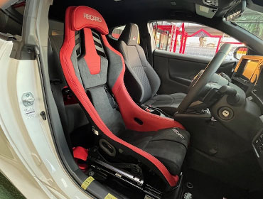 TOYOTA�@GR�����X�@GXPPA�i2025�N�j�@�Ɂ@RECARO�i���J���j�@RSS�@UT�@RED�@����