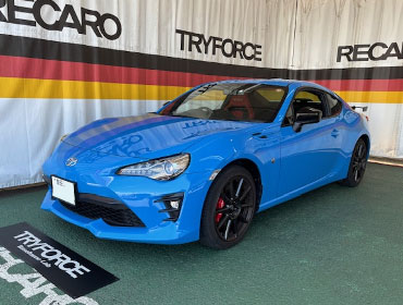 TOYOTA�@86�@DBA-ZN6�i2018�N�j�@�Ɂ@RECARO�i���J���j�@SR-S�@UT100H�@RED�@�V�[�g�q�[�^�[�t���@����