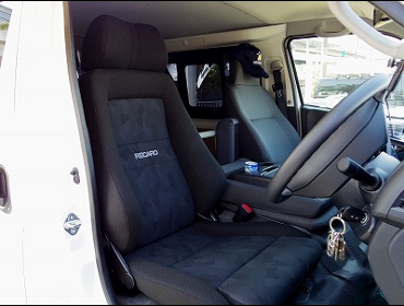 RECARO�i���J���V�[�g�j�@TOYOTA�@�n�C�G�[�X�@200�n�Ƀ��J���@�G���S���hMV�@BK�@����