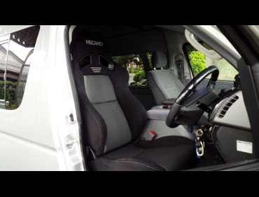 RECARO�i���J���V�[�g�j�@TOYOTA�@200�n�n�C�G�[�X�@�O�����h�L���r���Ƀ��J���@SR-7F�@GK100�@BK/SIL�@����