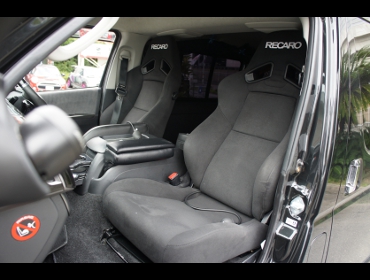 RECARO�i���J���V�[�g�j�@TOYOTA�@�n�C�G�[�X200�n�Ƀ��J���@SR-7F KK100�@BK�@�~2�r�@����