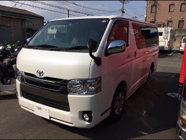 TOYOTA�@���W�A�X�G�[�X�@200�n�i���[S-GL4�^��RECARO�i���J���j�V�[�g����