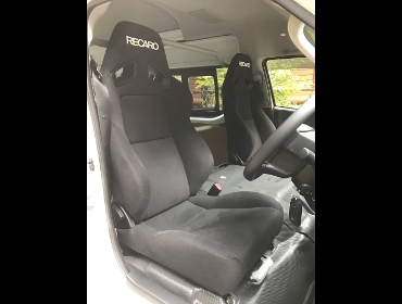 RECARO�i���J���V�[�g�j�@TOYOTA�@200�n�n�C�G�[�X�@�o��DX���C�h�@�X�[�p�[�����O4WD�@TRH226�Ƀ��J���@SR-7F�@KK100�@BK�@�~2�r�@����