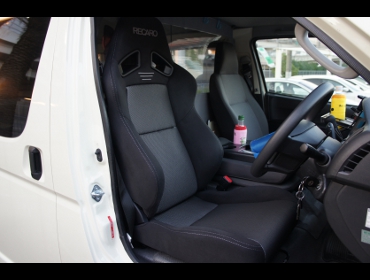 RECARO�i���J���V�[�g�j�@TOYOTA�@�n�C�G�[�X�@200�n��RECARO�i���J���j�@SR-7F�@GK100�@BK/SIL�@����
