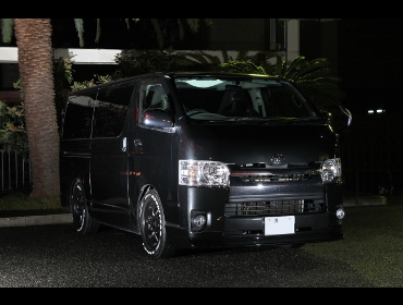 TOYOTA�@�n�C�G�[�X�@KDH201V��RECARO�i���J���j�V�[�g����